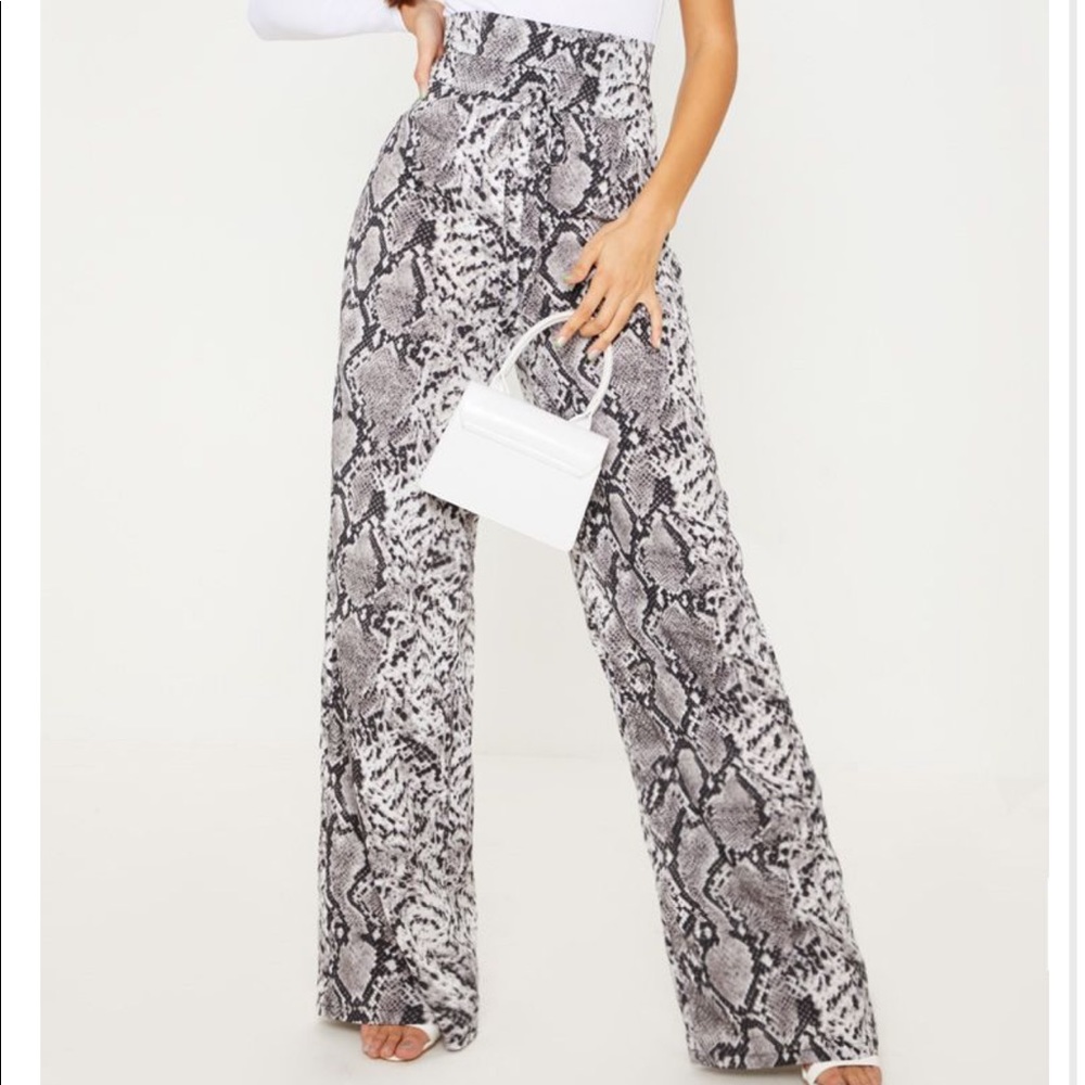 Black & white wide pants